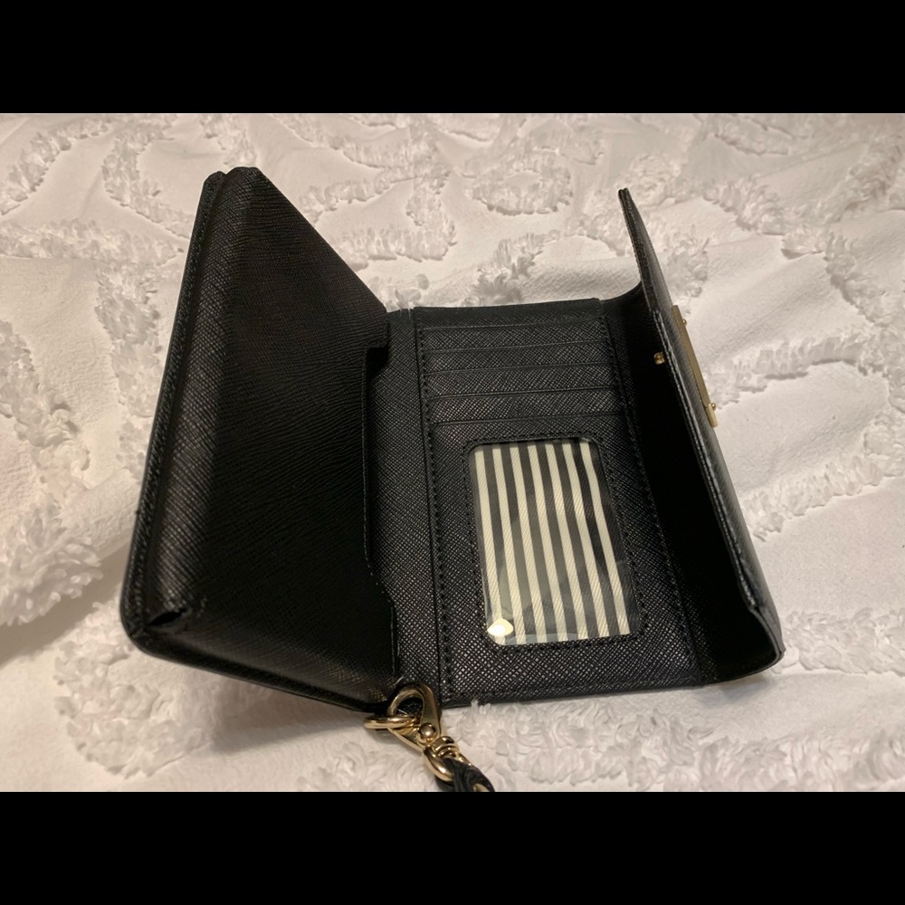 Kate Spade Wristlet - Picture 3 of 7